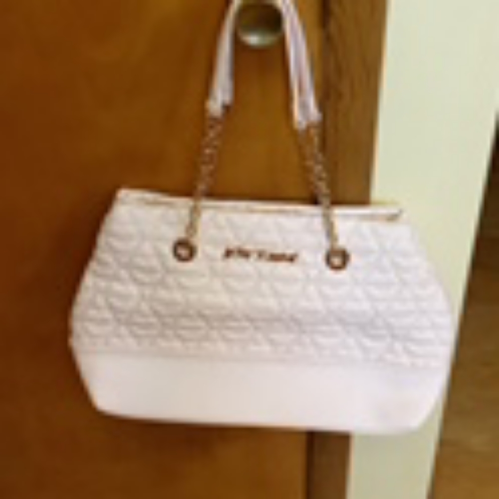 Purse - Picture 2 of 3